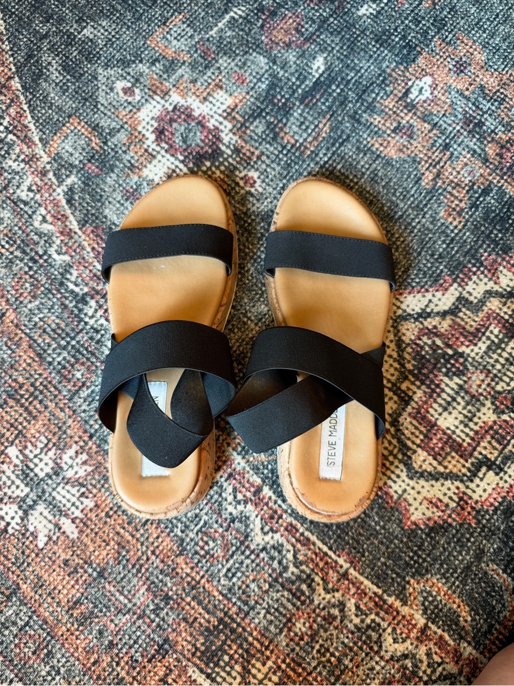 Steve Madden Black and Tan Crossover Elastic Slide Sandals